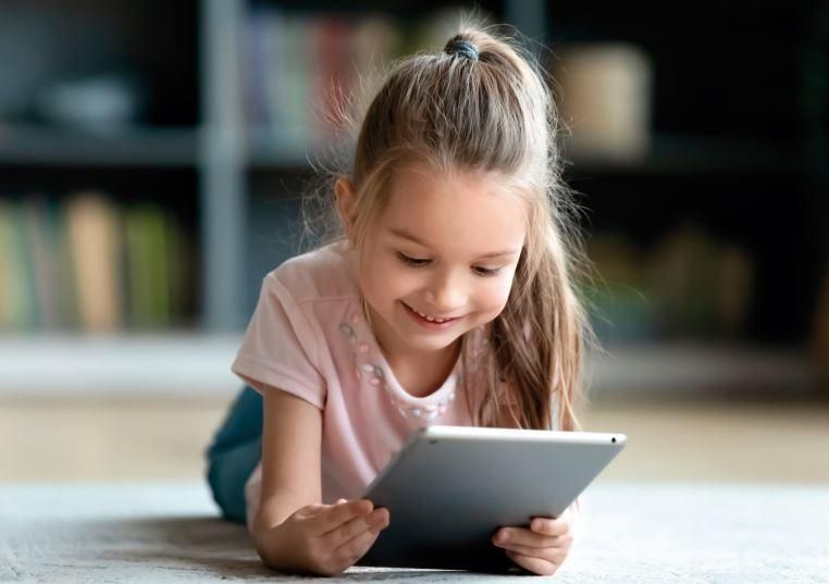 8-εύκολοι-τρόποι-να-κρατήσετε-το-παιδί-σας-μακριά-από-την-οθόνη 8-εύκολοι-τρόποι-να-κρατήσετε-το-παιδί-σας-μακριά-από-την-οθόνη