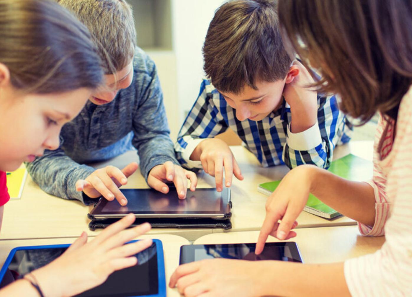 8-εύκολοι-τρόποι-να-κρατήσετε-το-παιδί-σας-μακριά-από-την-οθόνη 8-εύκολοι-τρόποι-να-κρατήσετε-το-παιδί-σας-μακριά-από-την-οθόνη