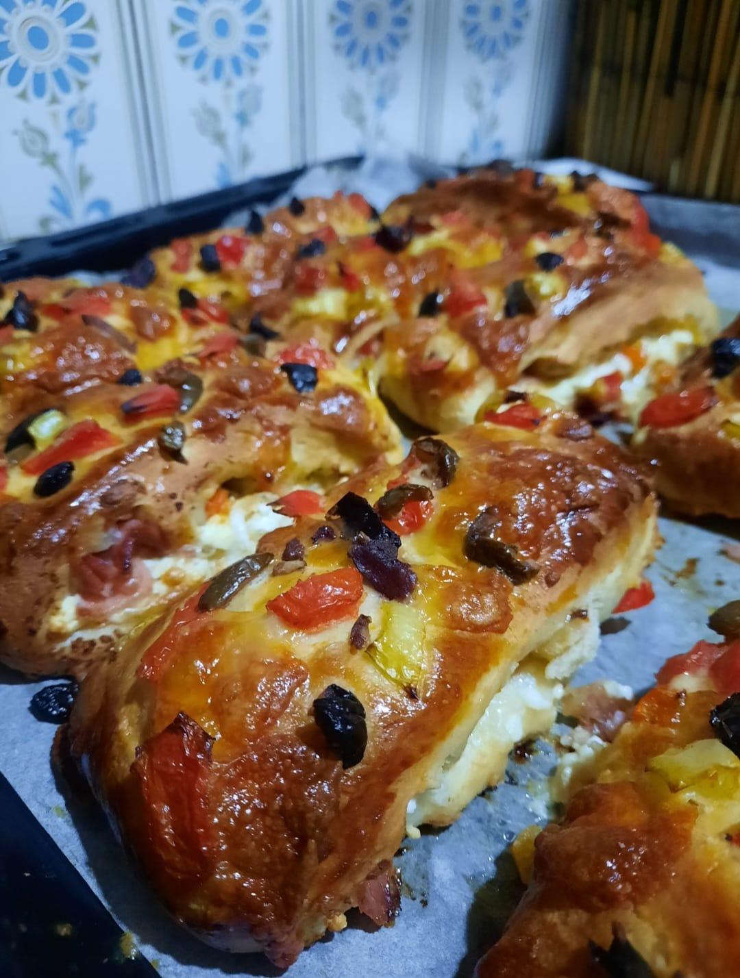 κλειστές-ατομικές-πίτσες-συνταγή- κλειστές-ατομικές-πίτσες-συνταγή-