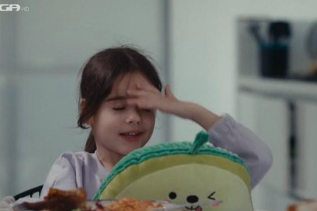 Η Γη της Ελιάς-μικρή Αγγελική- Η Γη της Ελιάς-μικρή Αγγελική-