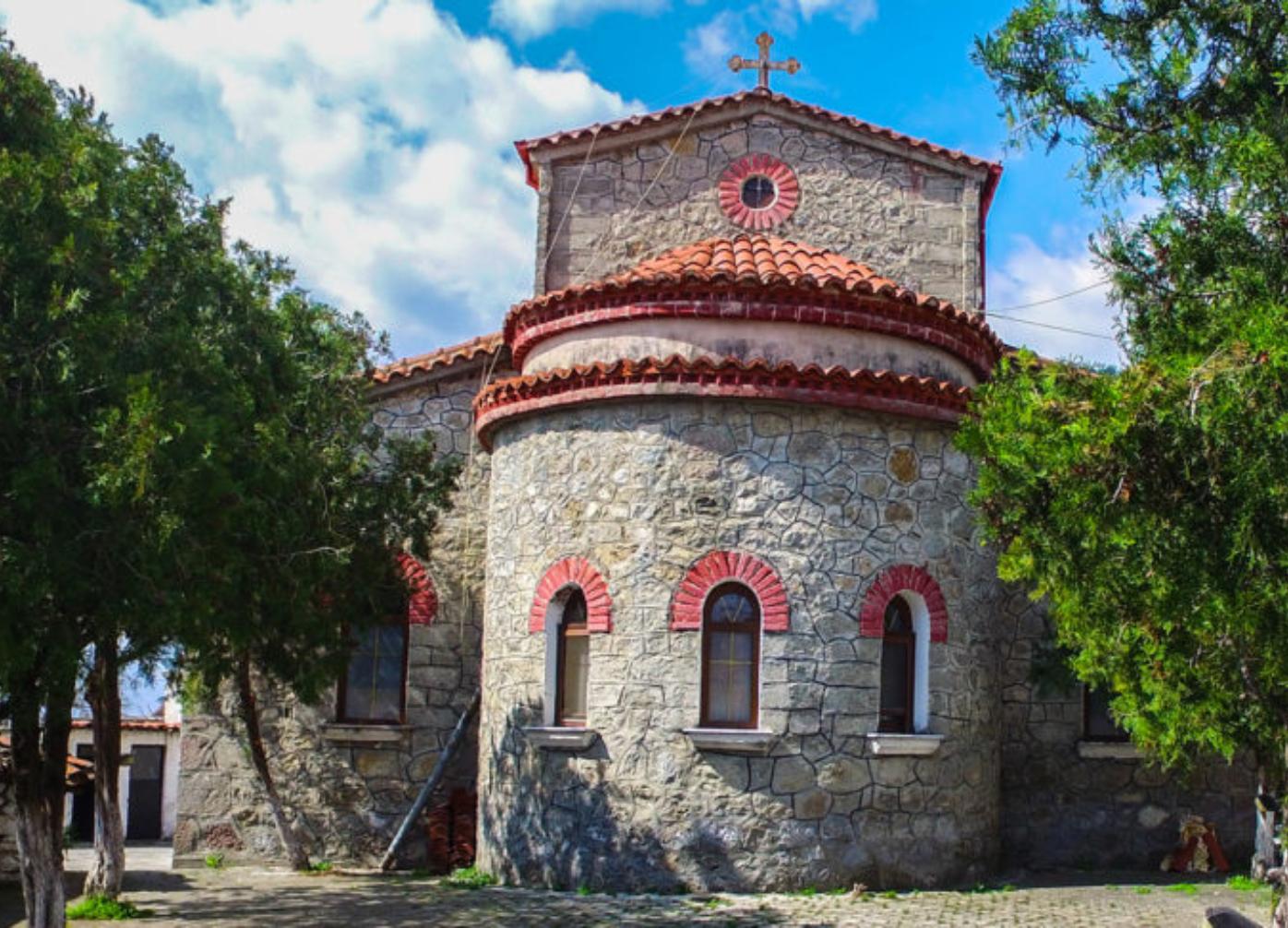 Καλοκαίρι-στα-Λουτρά-Πόζαρ-Κι-όμως-δεν-αποτελεί-αποκλειστικά-χειμωνιάτικο-προορισμό Καλοκαίρι-στα-Λουτρά-Πόζαρ-Κι-όμως-δεν-αποτελεί-αποκλειστικά-χειμωνιάτικο-προορισμό