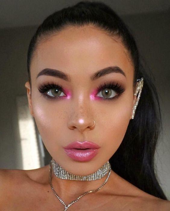 σπρέι-στο-μακιγιάζ-το-Καλοκαίρι-για-να-κρατάει περισσότερο-tips-από-make up artists-