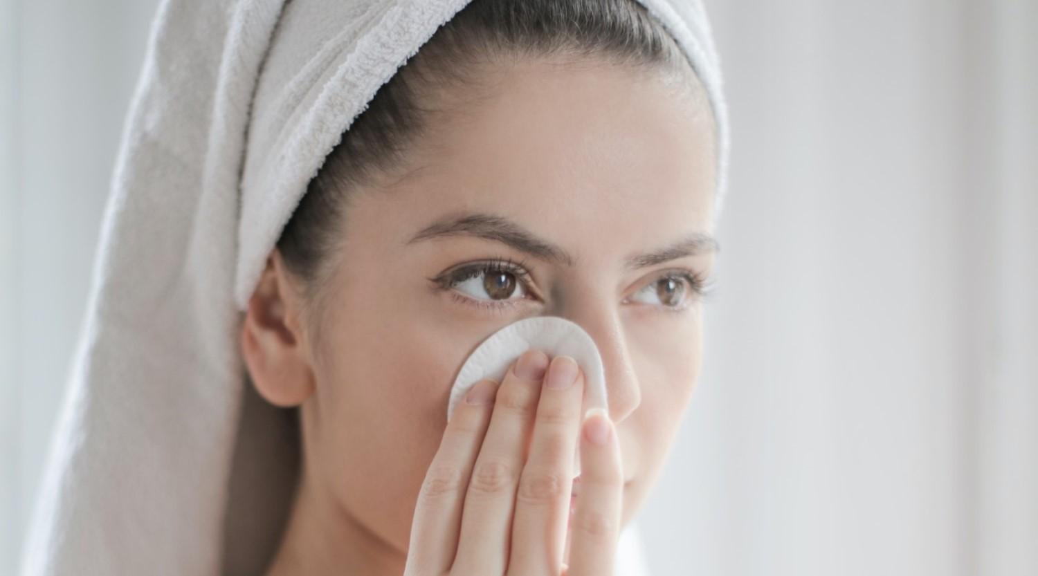 σπιτικό-σαπούνι-για-το-πρόσωπο-με-βαθιά ενυδάτωση- σπιτικό-σαπούνι-για-το-πρόσωπο-με-βαθιά ενυδάτωση-