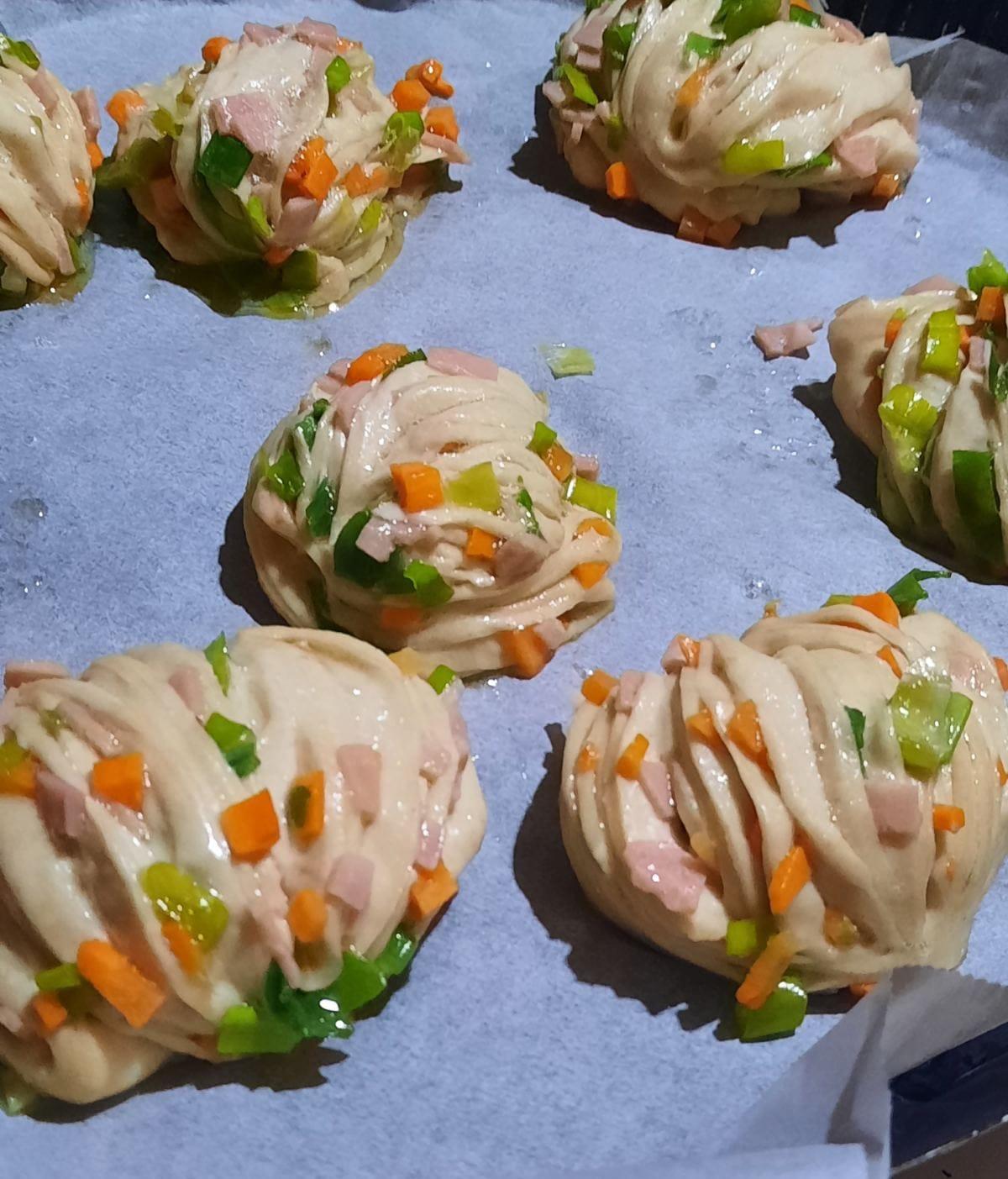 Αφράτα-ψωμάκια-με λαχανικά-συνταγή- Αφράτα-ψωμάκια-με λαχανικά-συνταγή-