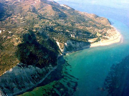 3-ήσυχα νησιά-για-οικονομικές διακοπές-Ερεικούσσα-Ιούνιο- 3-ήσυχα νησιά-για-οικονομικές διακοπές-Ερεικούσσα-Ιούνιο-