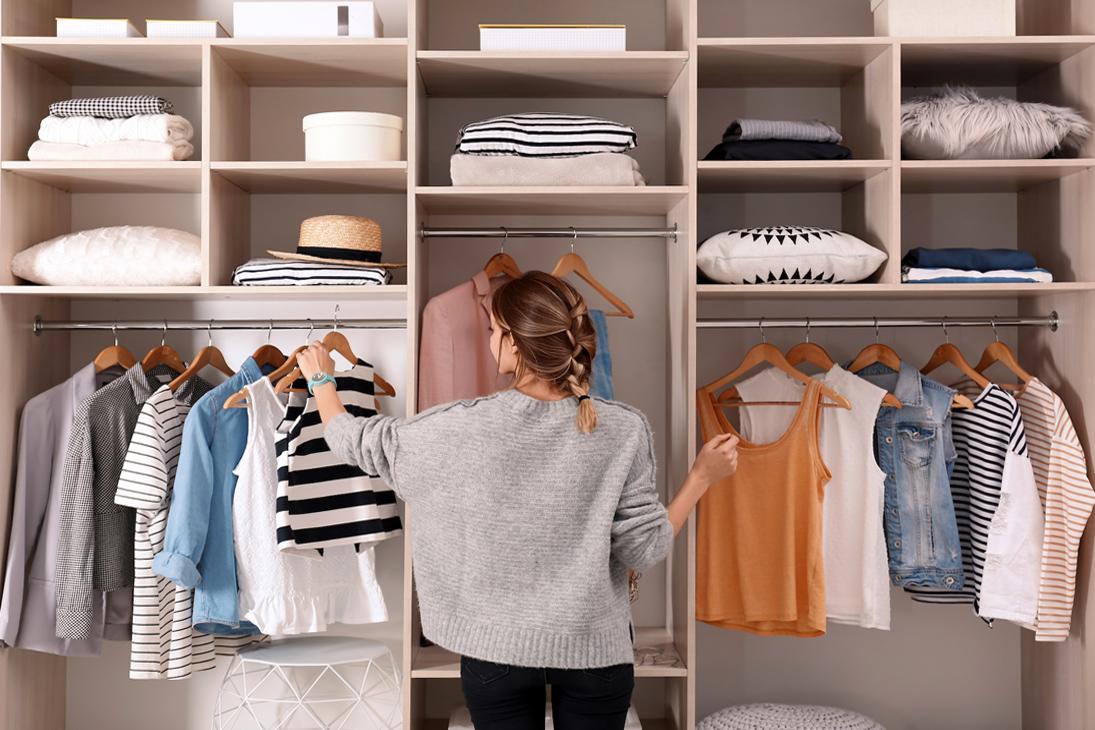 Φθινοπωρινή-καθαριότητα-Οι-δουλειές-που-πρέπει-να-κάνετε-πριν-πιάσει-κρύο-και-στρώσετε-τα-χαλιά Φθινοπωρινή-καθαριότητα-Οι-δουλειές-που-πρέπει-να-κάνετε-πριν-πιάσει-κρύο-και-στρώσετε-τα-χαλιά