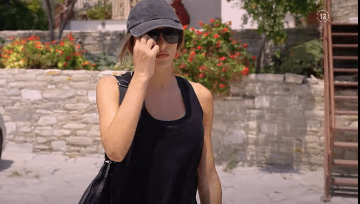 Η Γη της Ελιάς-Νόρα- Η Γη της Ελιάς-Νόρα-