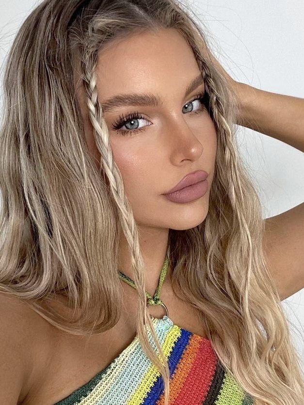 ιδέες-για-χτενίσματα-για-την-πρώτη-ημέρα-στο-σχολείο-μικρά-κοτσιδάκια-στα-μπροστινά-μαλλιά ιδέες-για-χτενίσματα-για-την-πρώτη-ημέρα-στο-σχολείο-μικρά-κοτσιδάκια-στα-μπροστινά-μαλλιά