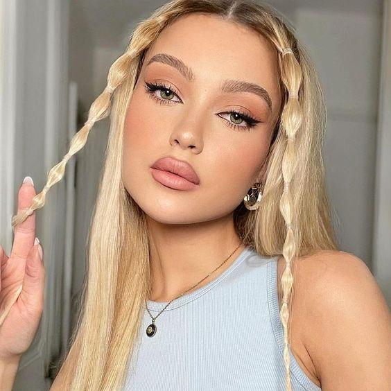 ιδέες-για-χτενίσματα-για-την-πρώτη-ημέρα-στο-σχολείο-bubble-κοτσιδάκια-με-διάφανα-λαστιχάκια ιδέες-για-χτενίσματα-για-την-πρώτη-ημέρα-στο-σχολείο-bubble-κοτσιδάκια-με-διάφανα-λαστιχάκια