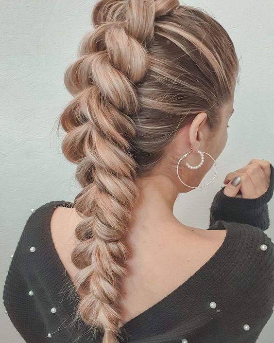 ιδέες-για-χτενίσματα-για-την-πρώτη-ημέρα-στο-σχολείο-ανάλαφρη-πλεξούδα-ψαροκόκαλο ιδέες-για-χτενίσματα-για-την-πρώτη-ημέρα-στο-σχολείο-ανάλαφρη-πλεξούδα-ψαροκόκαλο