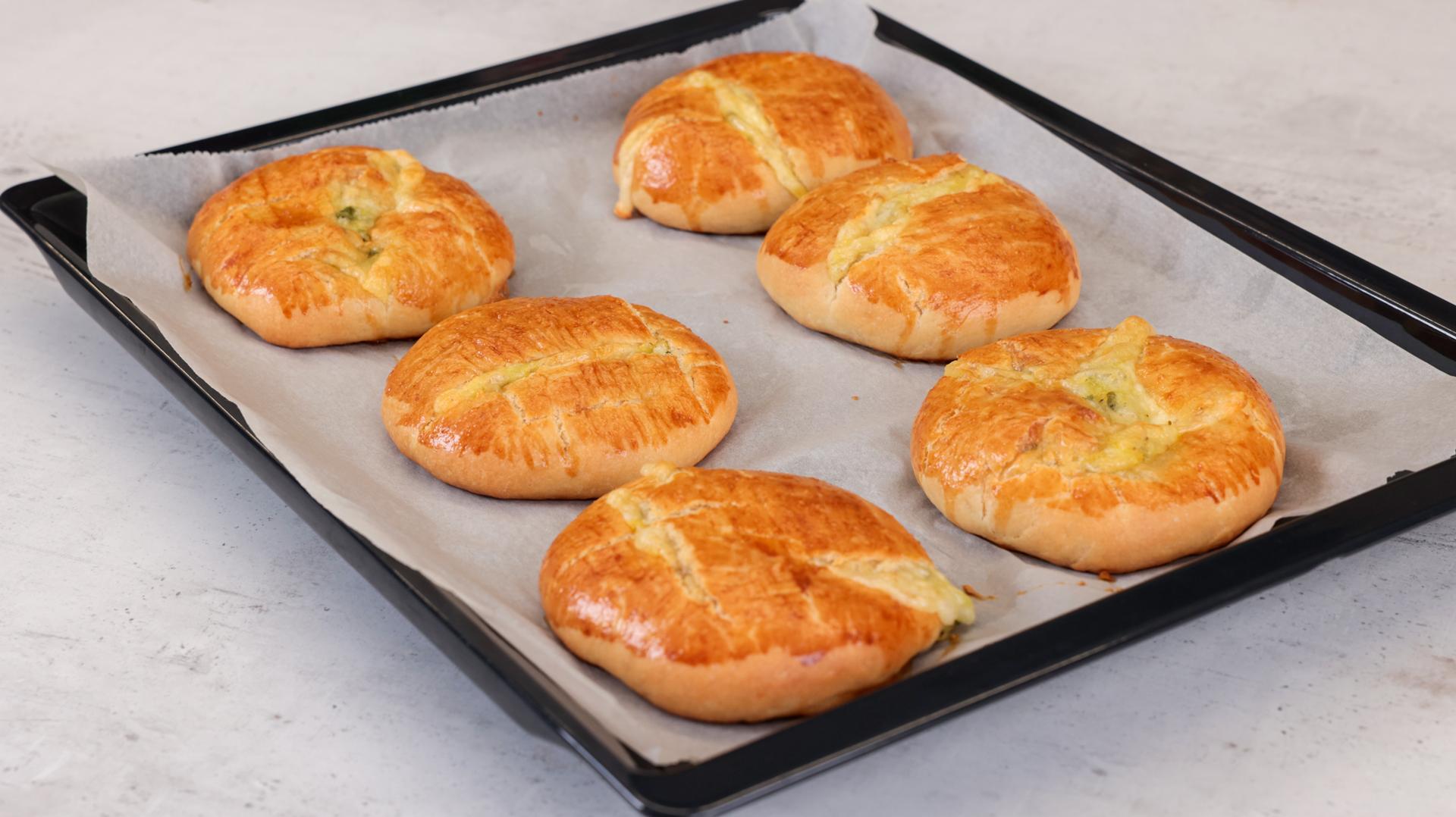 πατατοπιτάκια-με-τυρί που λιώνει-συνταγή- πατατοπιτάκια-με-τυρί που λιώνει-συνταγή-