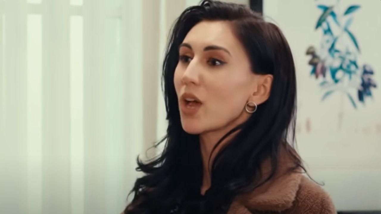 Η Γη της Ελιάς-Αμαλία- Η Γη της Ελιάς-Αμαλία-