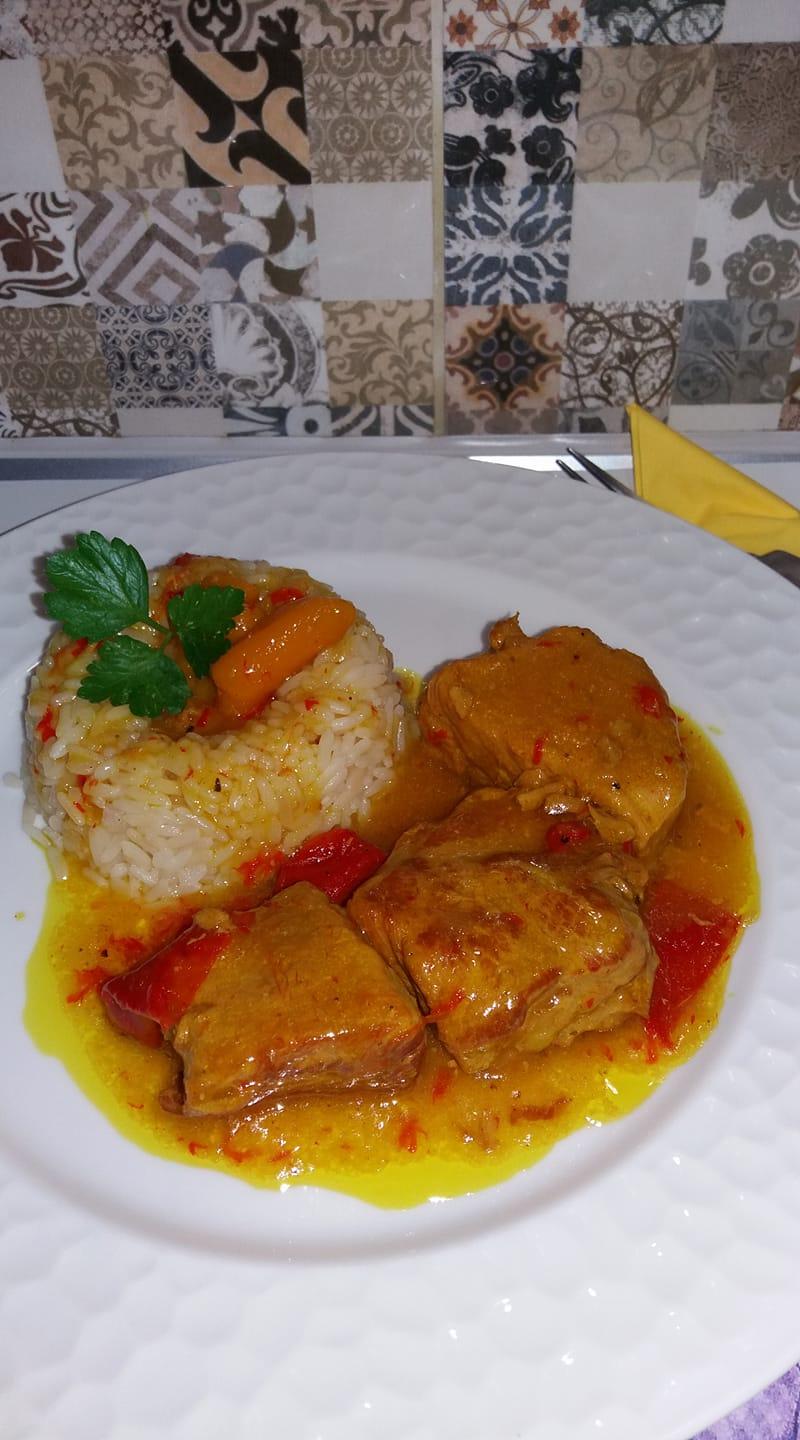 Λεμονάτο-χοιρινό-με καρότα-και πιπεριές-συνταγή- Λεμονάτο-χοιρινό-με καρότα-και πιπεριές-συνταγή-