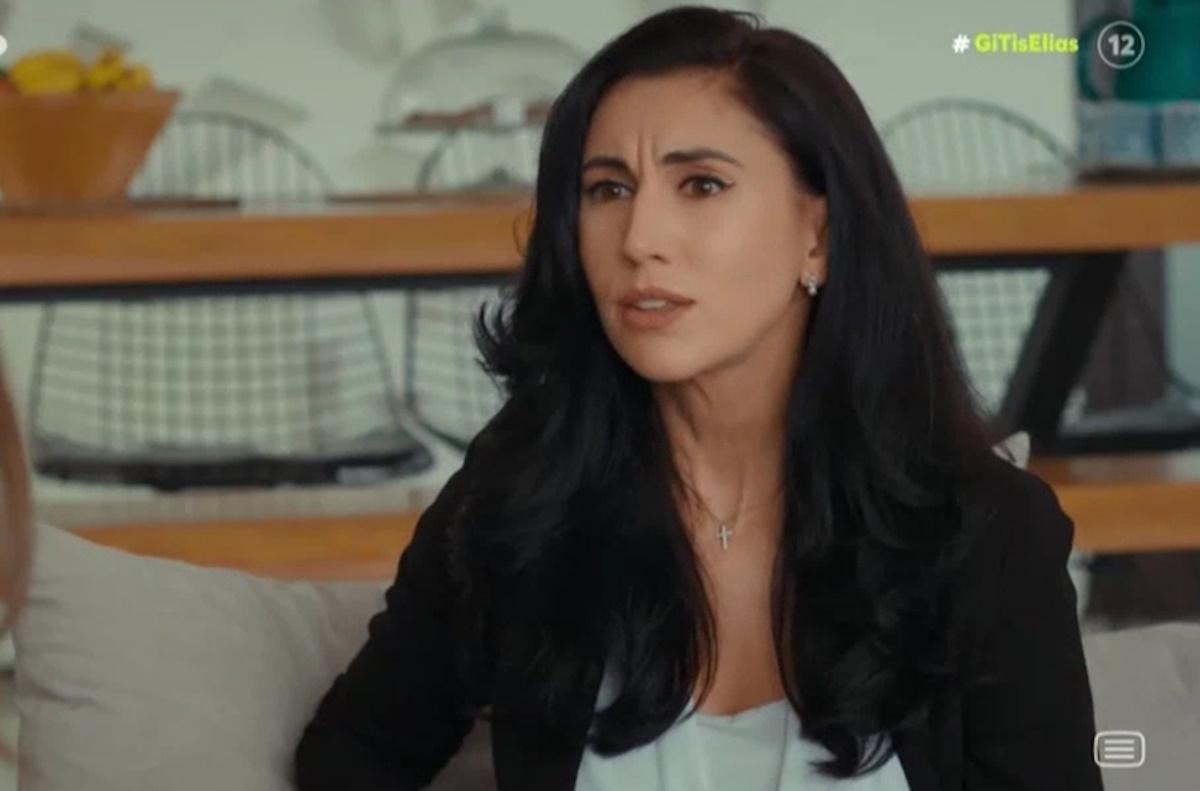 Η Γη της Ελιάς-Αμαλία- Η Γη της Ελιάς-Αμαλία-