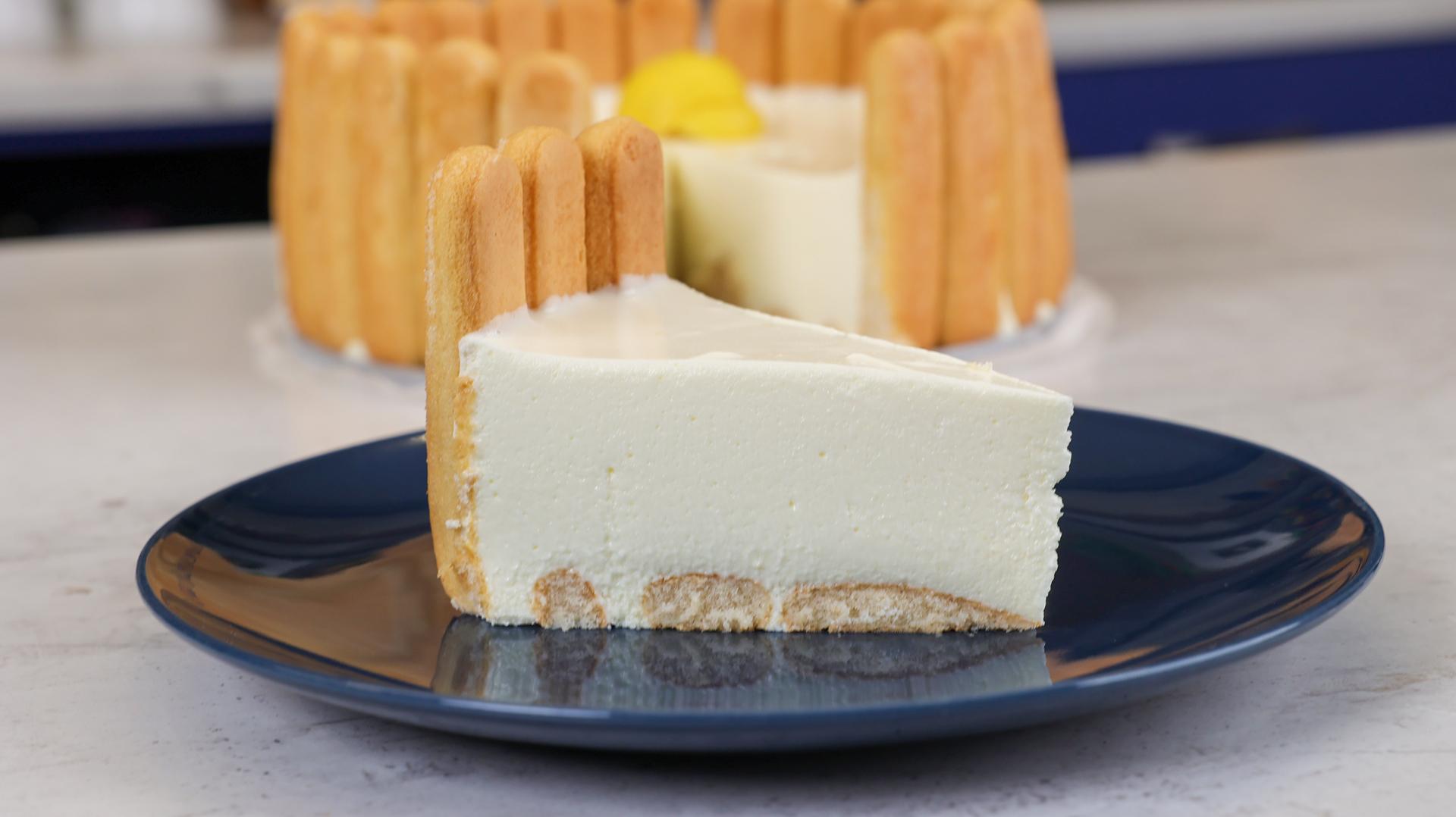 λευκή-τούρτα-με-σαβαγιάρ-και-κρέμα λεμόνι-συνταγή- λευκή-τούρτα-με-σαβαγιάρ-και-κρέμα λεμόνι-συνταγή-