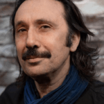 Ρένος Χαραλαμπίδης : «Έχω εμμονή με το μπαλέτο. Δεν ασχολήθηκα γιατί ήμουν παιδί λαϊκής οικογένειας»