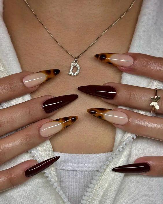 stiletto nails-τάσεις-Φθινόπωρο 2024-trend-ιδέες-