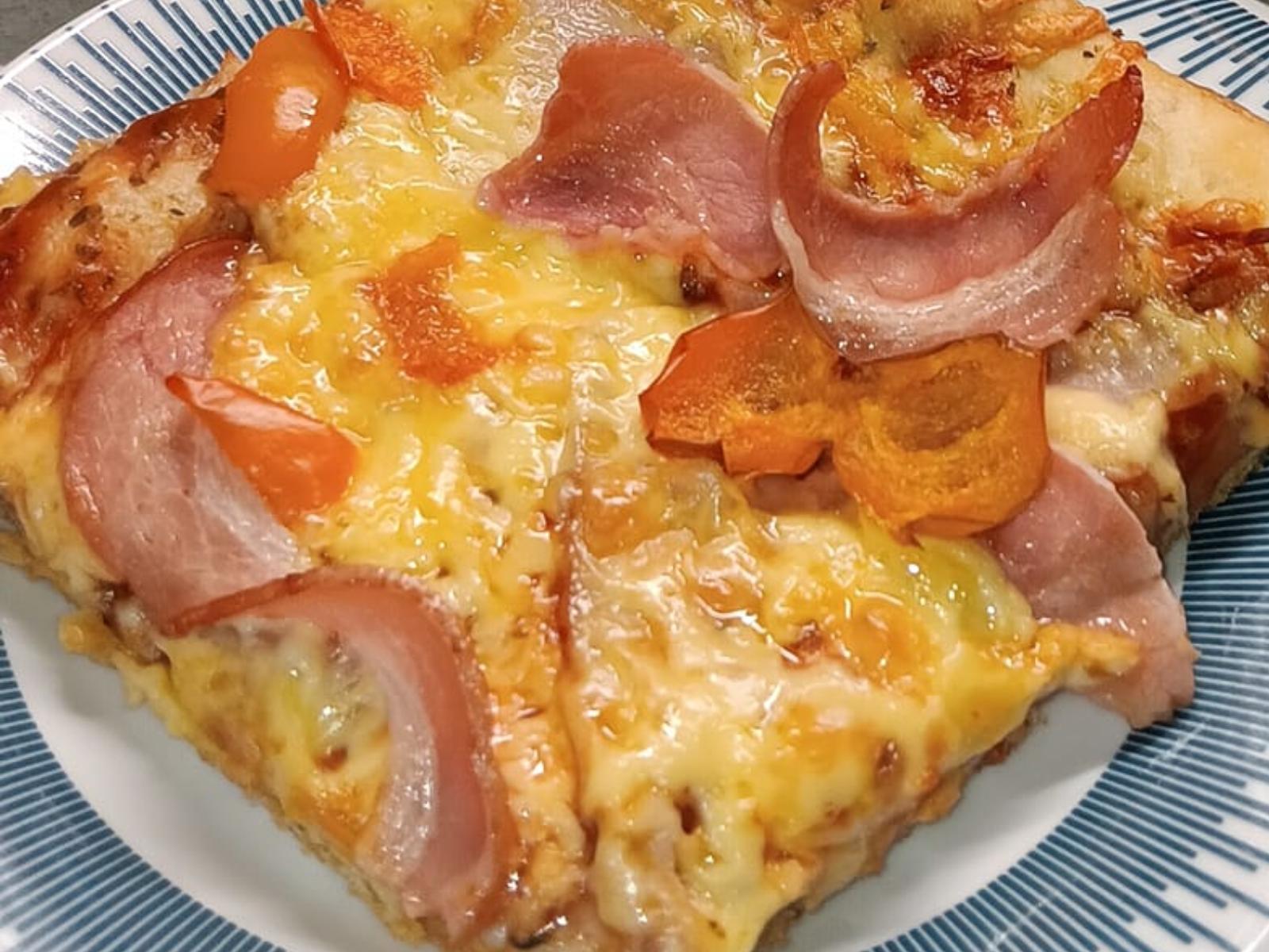 τετράγωνες-ατομικές πίτσες-για-κολατσιό-με-μαλακή ζύμη-συνταγή- τετράγωνες-ατομικές πίτσες-για-κολατσιό-με-μαλακή ζύμη-συνταγή-