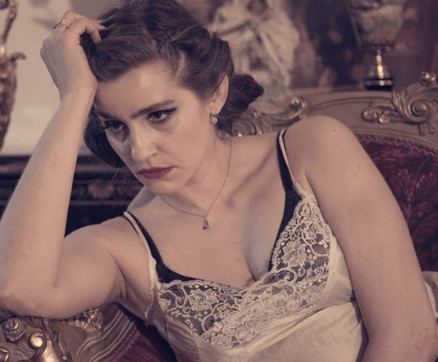 Η Μάγισσα-Πανδώρα- Η Μάγισσα-Πανδώρα-