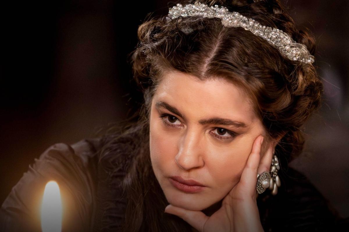 Η Μάγισσα-Πανδώρα- Η Μάγισσα-Πανδώρα-