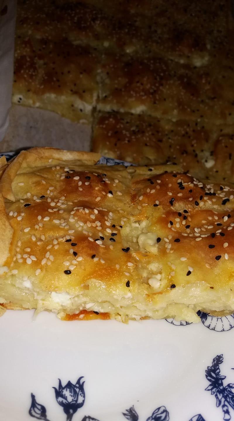 τυρόπιτα-με-ζαγορίσιο φύλλο-συνταγή- τυρόπιτα-με-ζαγορίσιο φύλλο-συνταγή-