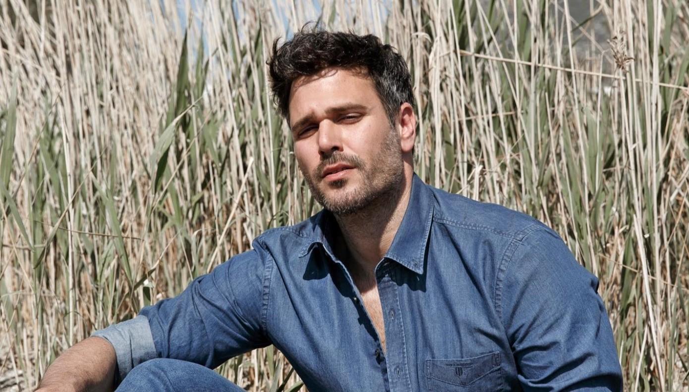 Μιχάλης Λεβεντογιάννης-Δανάη Παππά-κοινές-φωτογραφίες- Μιχάλης Λεβεντογιάννης-Δανάη Παππά-κοινές-φωτογραφίες-