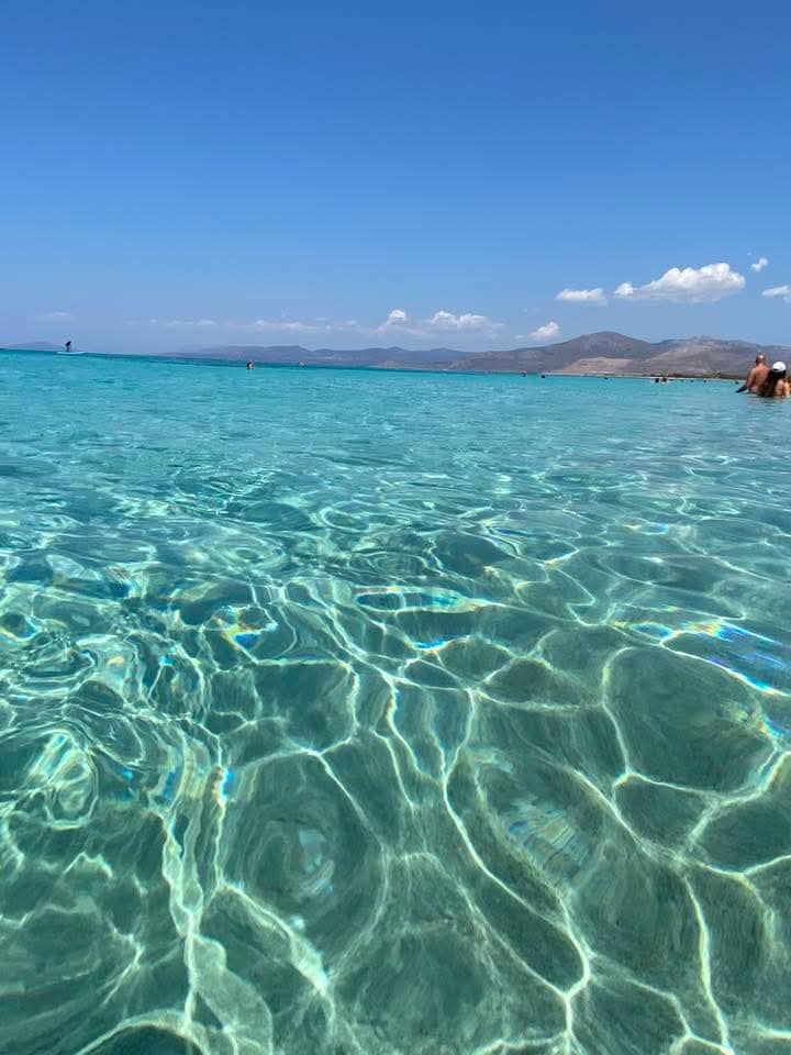 Ελαφόνησος: Διακοπές στο παραδεισένιο νησί με της εξωτικής ομορφιάς παραλίες με τα σμαραγδένια νερά και την κατάλευκη άμμο