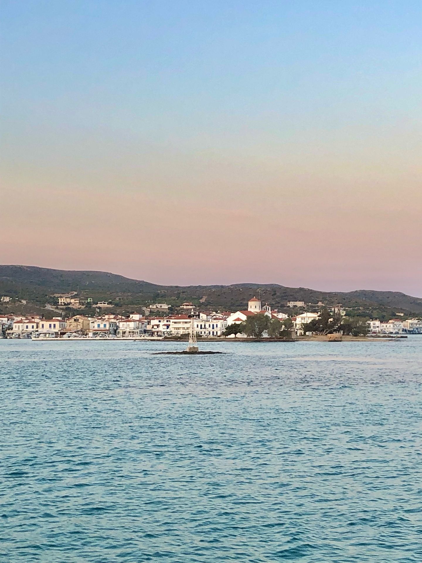 Ελαφόνησος: Διακοπές στο παραδεισένιο νησί με της εξωτικής ομορφιάς παραλίες με τα σμαραγδένια νερά και την κατάλευκη άμμο