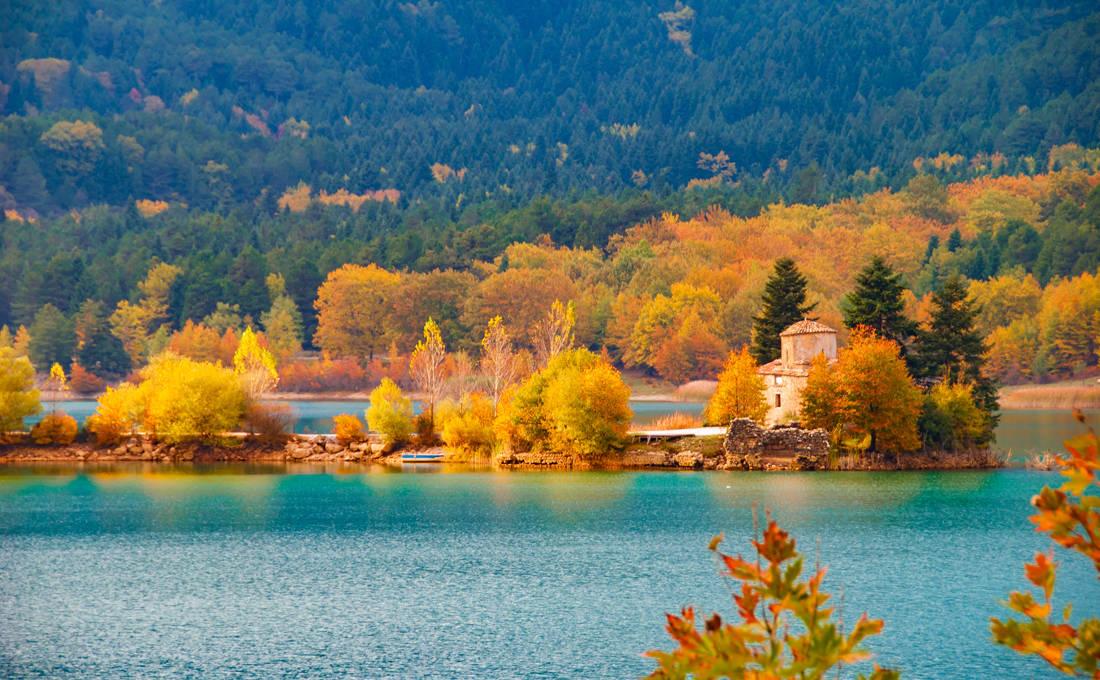 οικονομικοί-προορισμοί-το-Φθινόπωρο-δίπλα-στην-Αθήνα- οικονομικοί-προορισμοί-το-Φθινόπωρο-δίπλα-στην-Αθήνα-