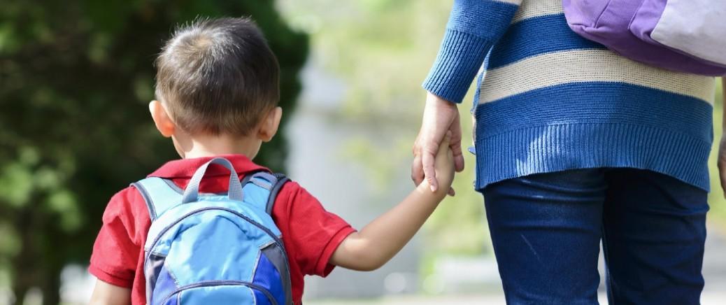 Back to school 2024-λάθη-που-κάνουν-οι-γονείς-την-πρώτη μέρα-στο-σχολείο- Back to school 2024-λάθη-που-κάνουν-οι-γονείς-την-πρώτη μέρα-στο-σχολείο-