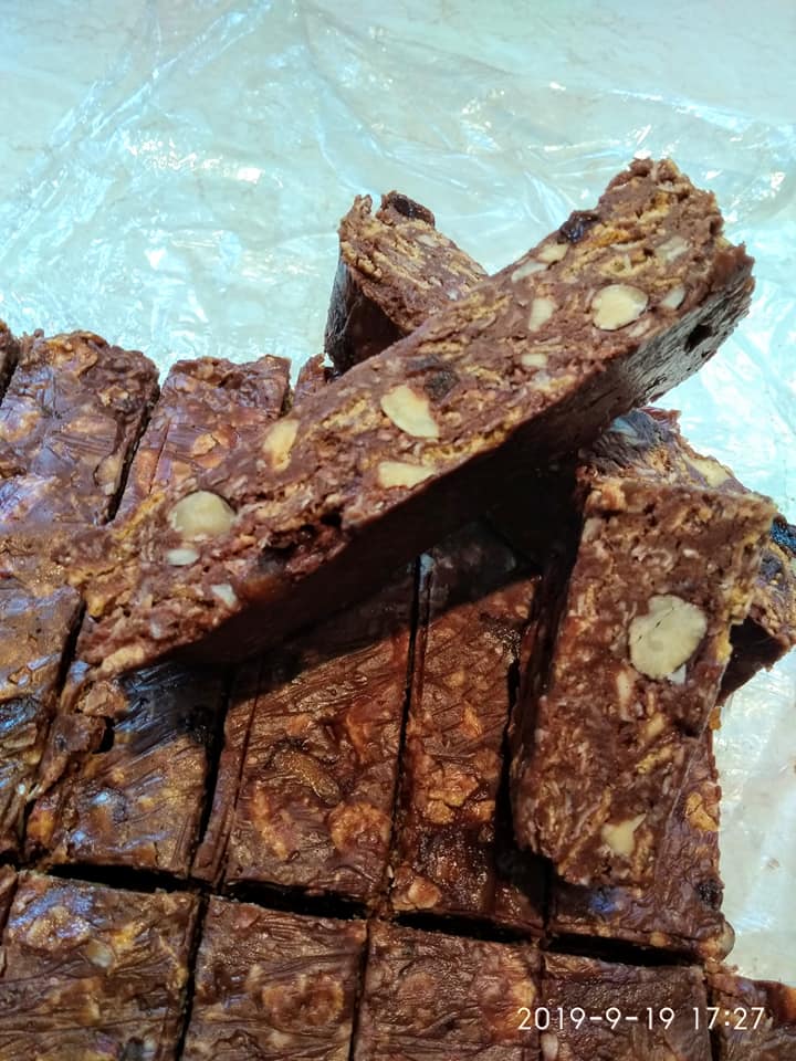 Healthy-μπάρες-με corn flakes-και-ξηρούς καρπούς-για το σχολείο-συνταγή- Healthy-μπάρες-με corn flakes-και-ξηρούς καρπούς-για το σχολείο-συνταγή-