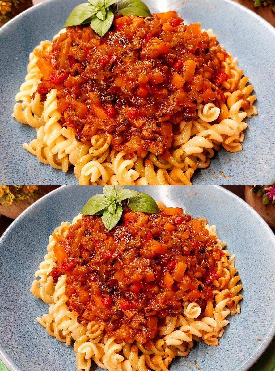 Vegan-σάλτσα λαχανικών-για ζυμαρικά-συνταγή- Vegan-σάλτσα λαχανικών-για ζυμαρικά-συνταγή-