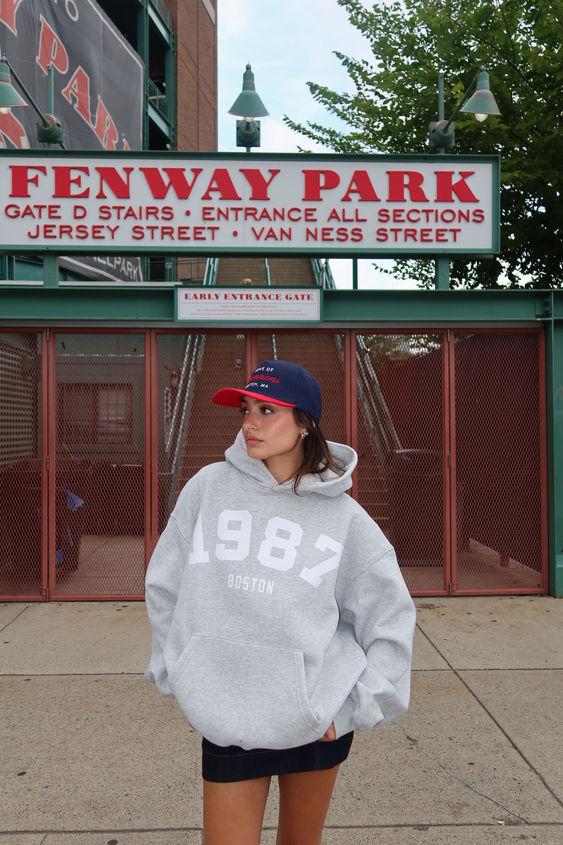 γκρι-oversize φούτερ-ιδέες- γκρι-oversize φούτερ-ιδέες-