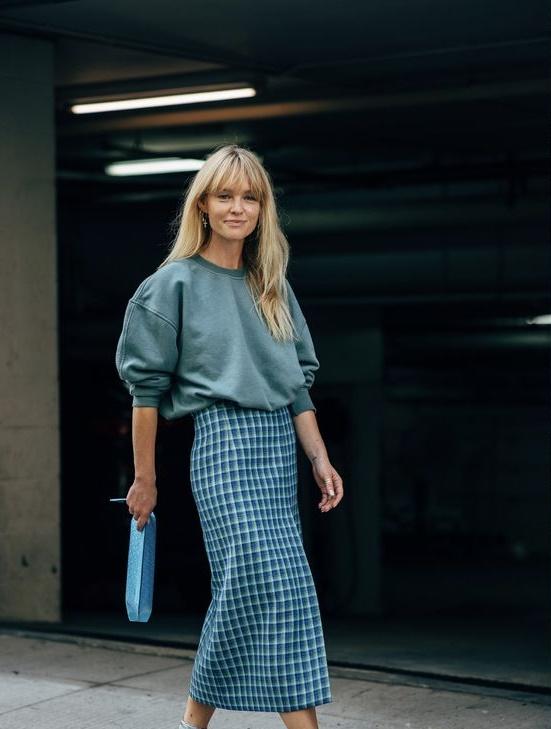 φούτερ-με-καρό μάξι-φούστα-ιδέες- φούτερ-με-καρό μάξι-φούστα-ιδέες-