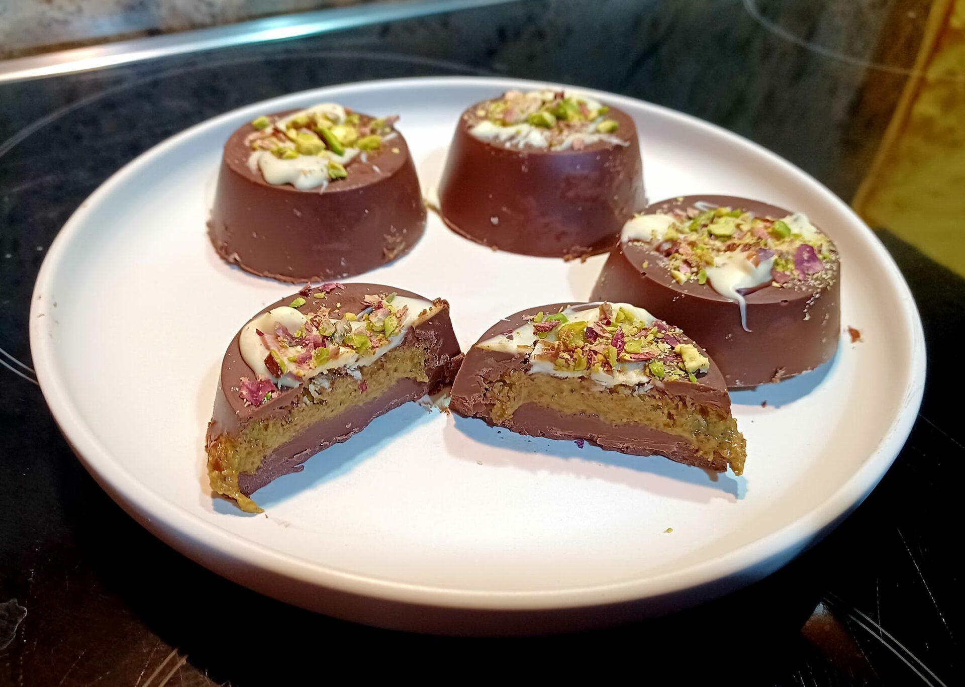 viral-σοκολάτες-με-φιστίκι Αιγίνης-στο-TikTok-συνταγή- viral-σοκολάτες-με-φιστίκι Αιγίνης-στο-TikTok-συνταγή-