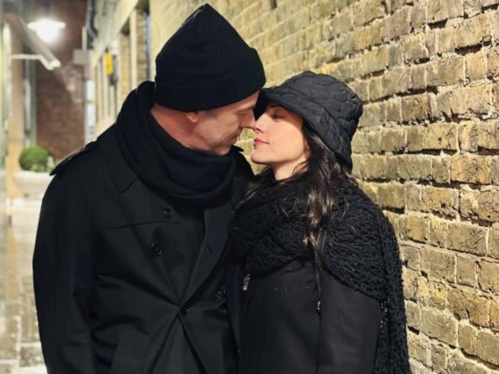 Famagusta: Οσο ο Μάικλ συνεχίζει το ντοκιμαντέρ ο έρωτας του για την Σιμόνη φουντώνει.