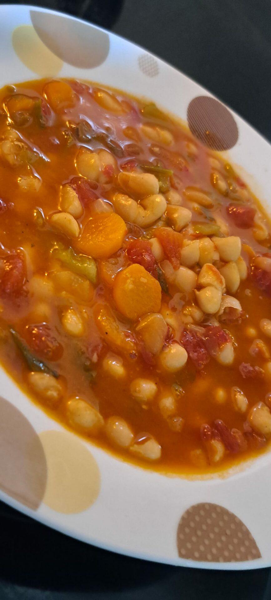 Πηχτή-φασολάδα-της μαμάς-συνταγή- Πηχτή-φασολάδα-της μαμάς-συνταγή-