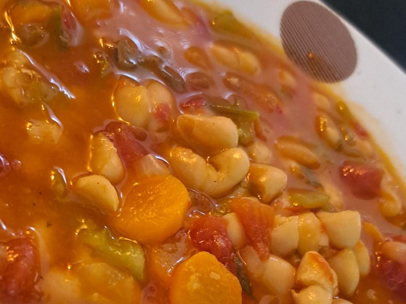 Πηχτή φασολάδα της μαμάς