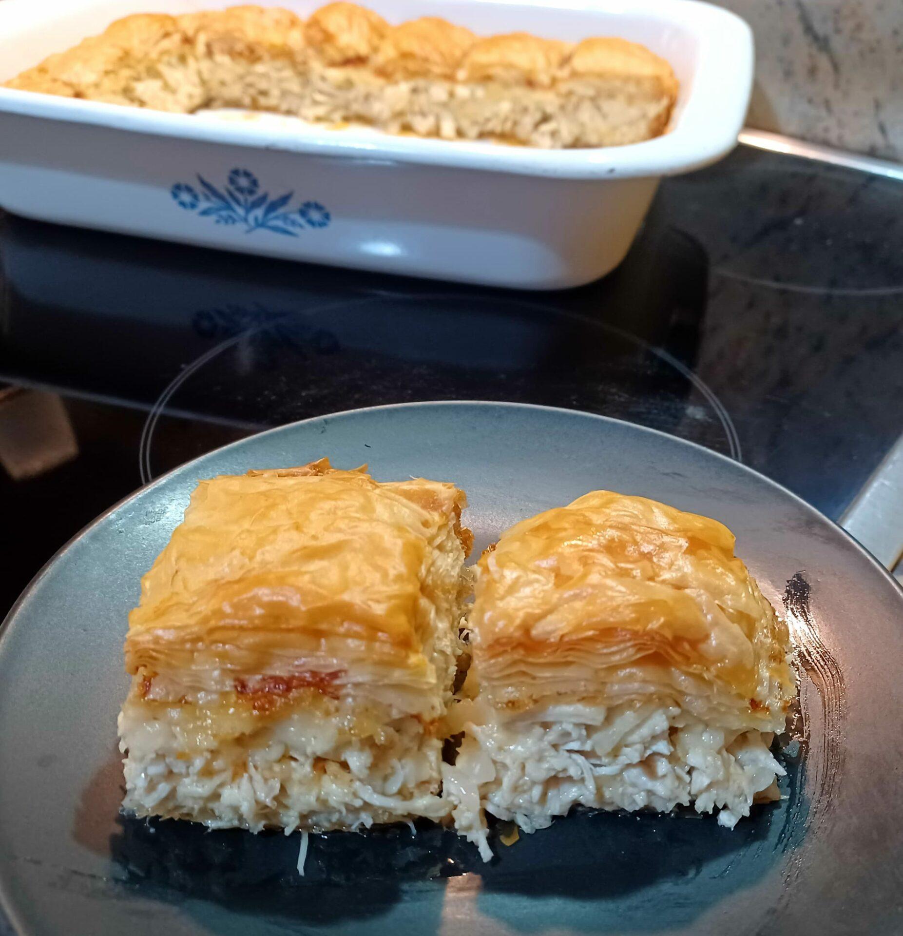 κοτόπιτα-με-ροκφόρ-συνταγή- κοτόπιτα-με-ροκφόρ-συνταγή-