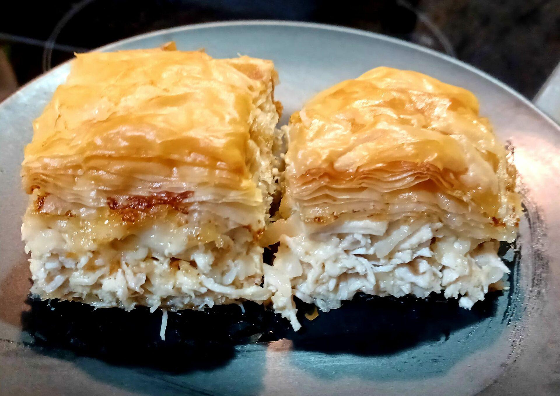 κοτόπιτα-με-ροκφόρ-συνταγή- κοτόπιτα-με-ροκφόρ-συνταγή-