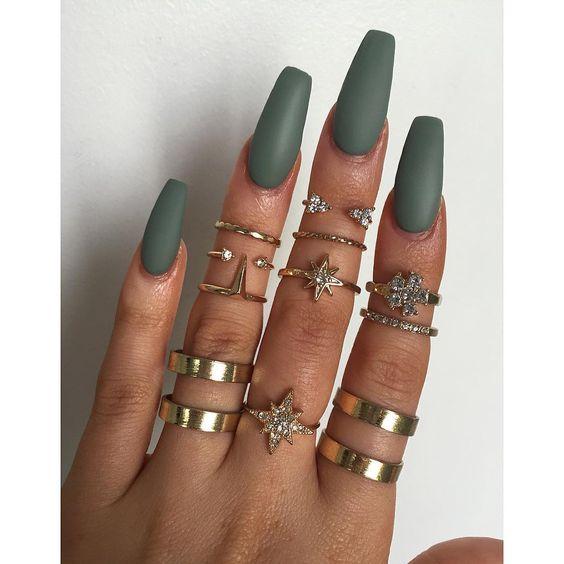 χακί-ballerina νύχια-το-Φθινόπωρο 2024-ιδέες- χακί-ballerina νύχια-το-Φθινόπωρο 2024-ιδέες-