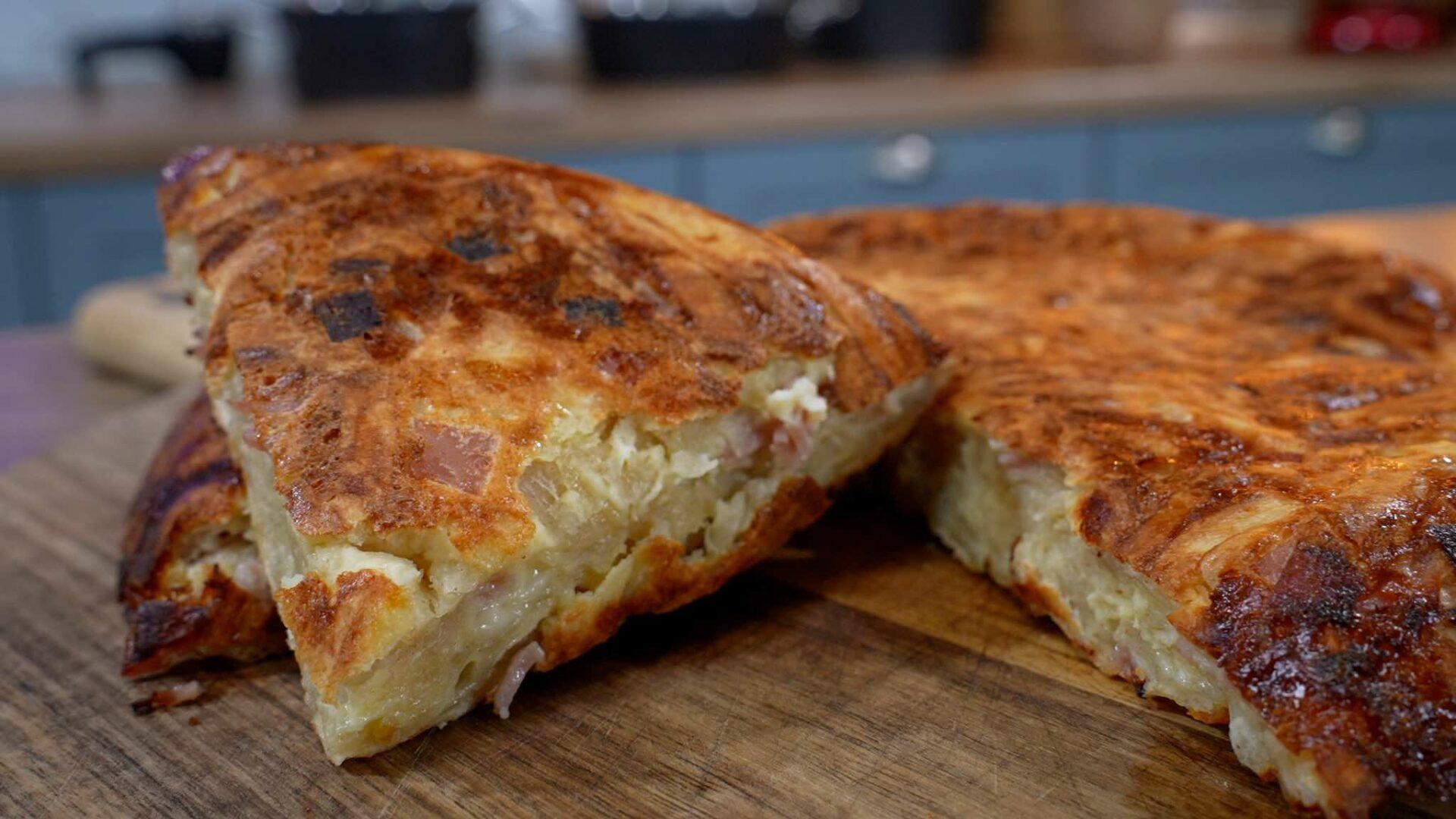 ζαμπονοκασερόπιτα-με-τορτίγιες-συνταγή- ζαμπονοκασερόπιτα-με-τορτίγιες-συνταγή-