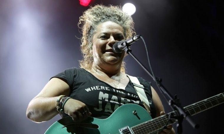 Ματούλα Ζαμάνη-μπλούζα- Ματούλα Ζαμάνη-μπλούζα-