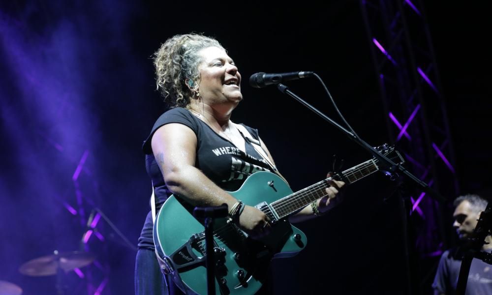 Ματούλα Ζαμάνη-μπλούζα- Ματούλα Ζαμάνη-μπλούζα-