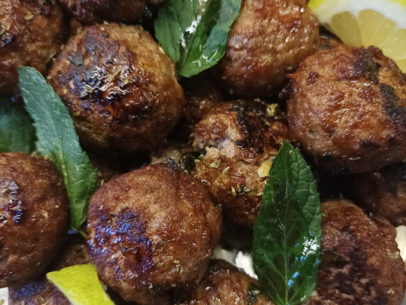 συνταγή-για-γεμιστά-κεφτεδάκια-με-φέτα- συνταγή-για-γεμιστά-κεφτεδάκια-με-φέτα-