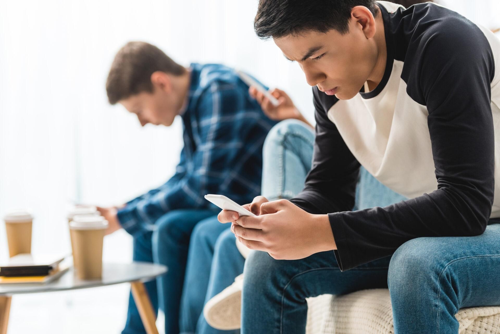 πρώτοι-οι-έφηβοι-στην-Ελλάδα-στα-φρουτάκια- πρώτοι-οι-έφηβοι-στην-Ελλάδα-στα-φρουτάκια-