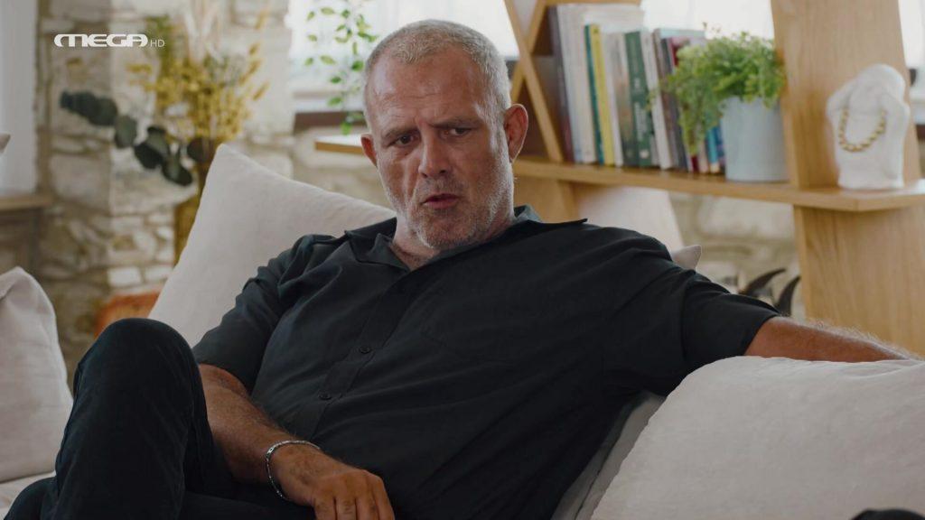 Η Γη της Ελιάς : Ο Στάθης απειλεί να χωρίσει την Ιουλία