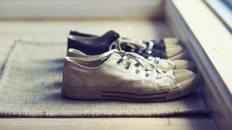 έξυπνα-κόλπα-καθαρίσματος-για-παπούτσια-και-παπουτσοθήκες- έξυπνα-κόλπα-καθαρίσματος-για-παπούτσια-και-παπουτσοθήκες-