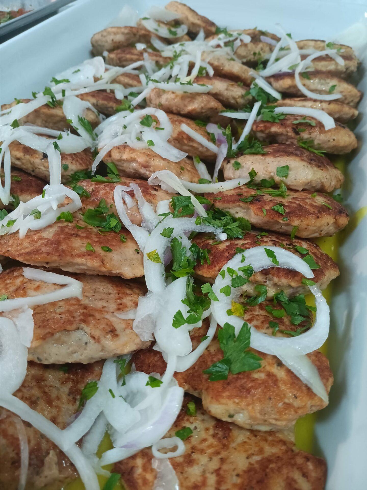 μπιφτέκια-γαλοπούλας-συνταγή- μπιφτέκια-γαλοπούλας-συνταγή-