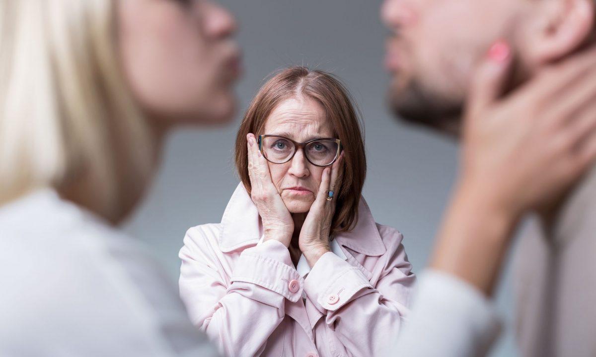 Η-πεθερά-μου-απαιτεί-να-της-πληρώνουμε-όλα-της-τα-έξοδα-ενώ-παίρνει-μεγάλη-σύνταξη Η-πεθερά-μου-απαιτεί-να-της-πληρώνουμε-όλα-της-τα-έξοδα-ενώ-παίρνει-μεγάλη-σύνταξη